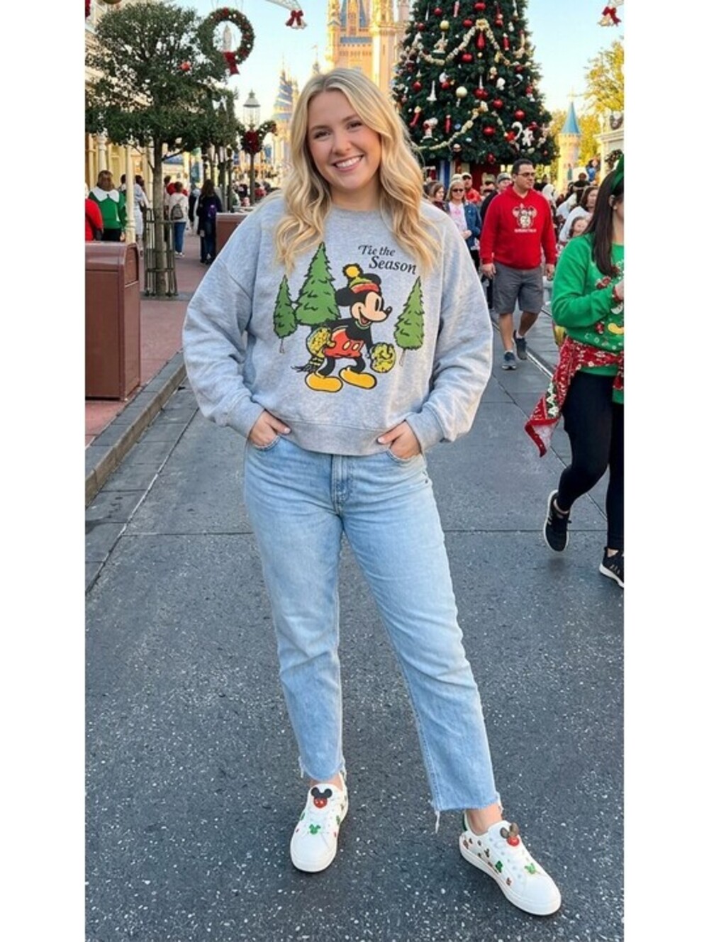 Disney Mickey Mouse XXL Christmas Sweatshirt Gray Tis The Season Boxy Retro